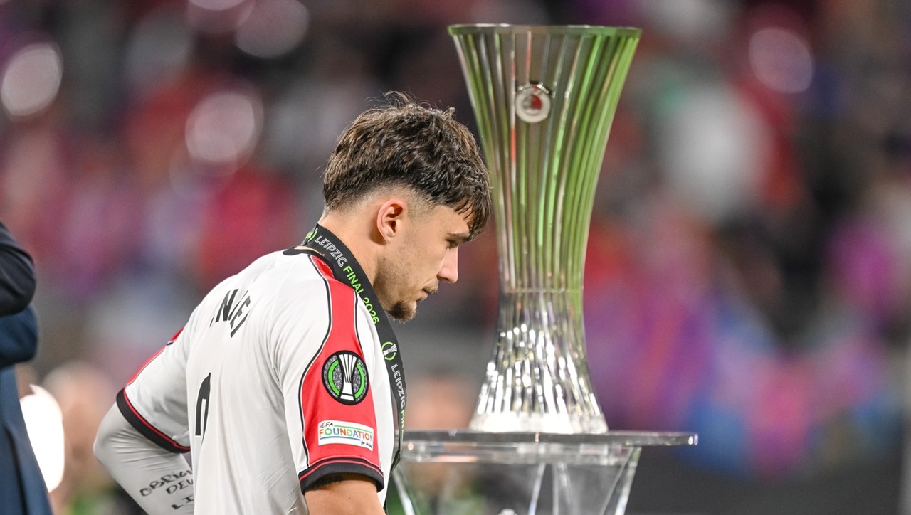Rațiu în echipa ideală UEFA în ciuda durerii finale