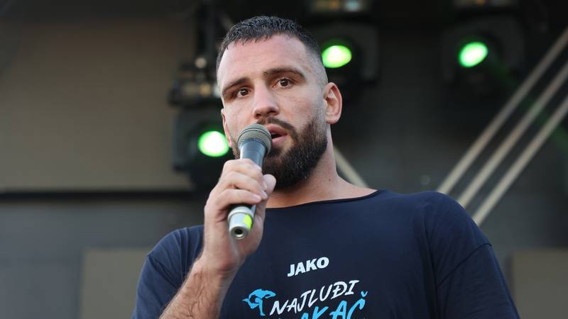 Plazibat a numit înfrângerea lui Verhoeven „un jaf” după stoparea din Giza