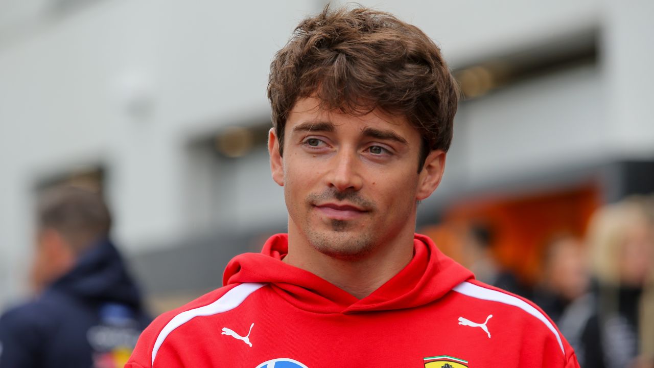 Leclerc rămâne roșu: Ferrari își sigurează steaua monegască