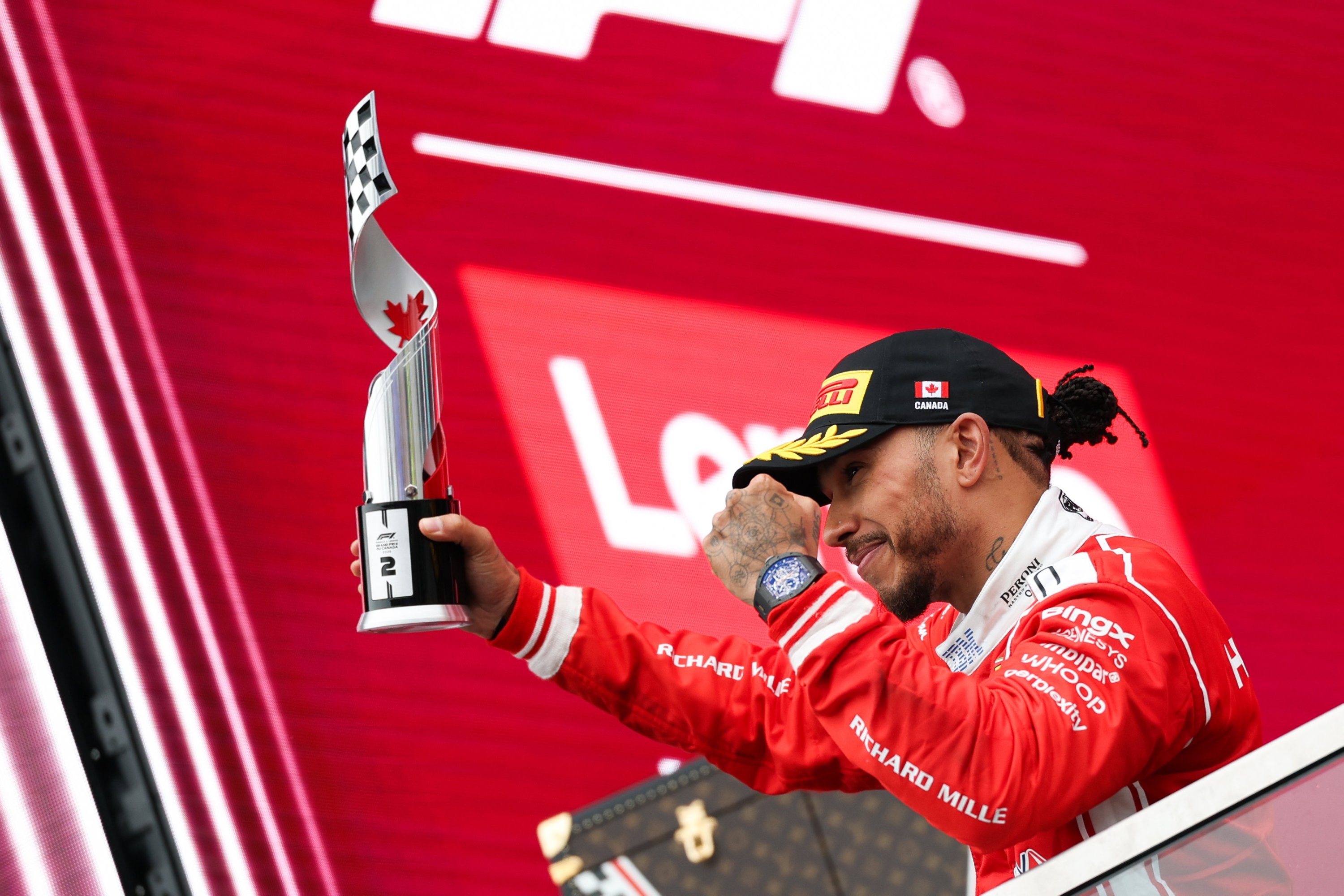 Hamilton învinge lupta cu Verstappen pentru primul podium Ferrari în Canada