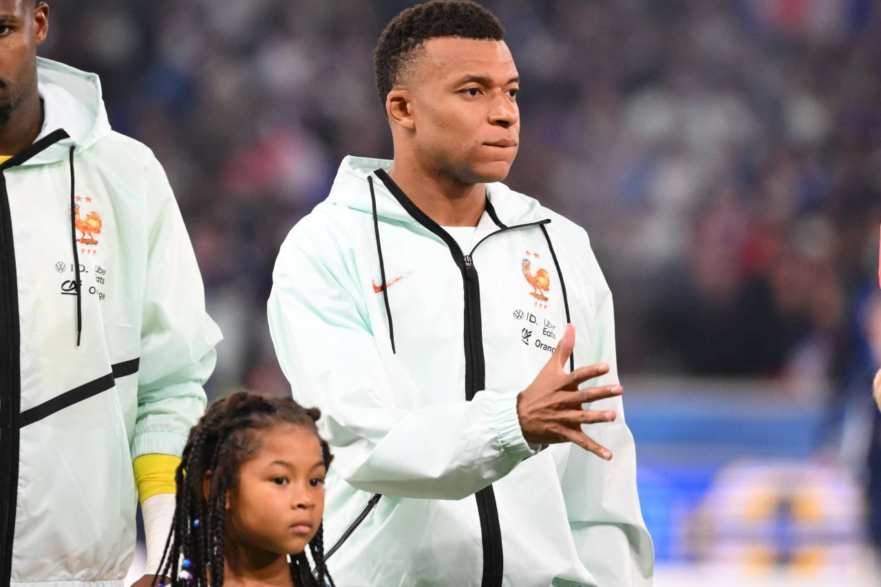 Deschamps lovește scepticii: Mbappe ca atacant? „Aș fi un prost"