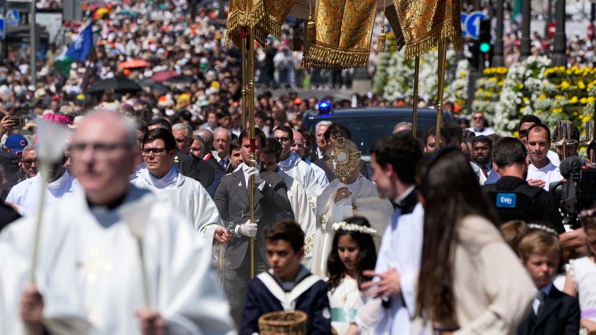 Papa Leon al XIV-lea conduce 1,2 milioane la o slujbă în Madrid