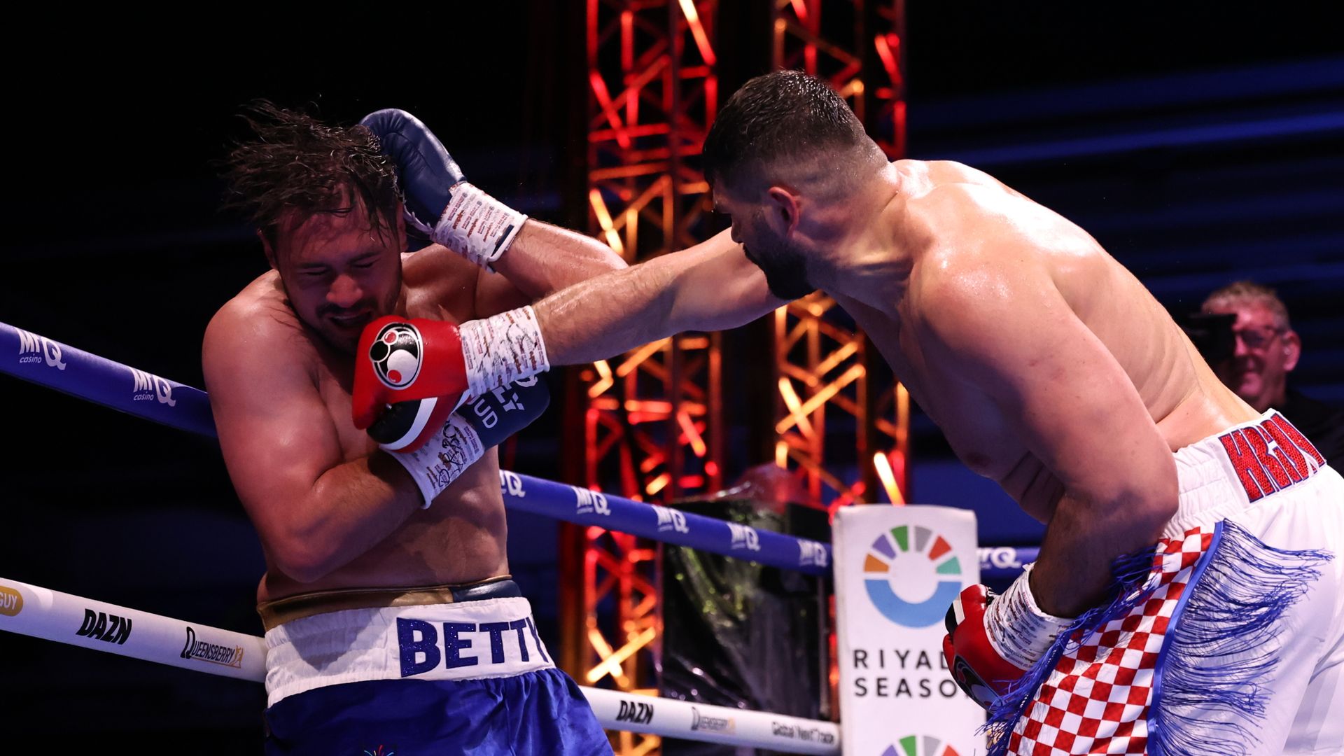 Allen Defeats by Hrgovic in Three Rounds