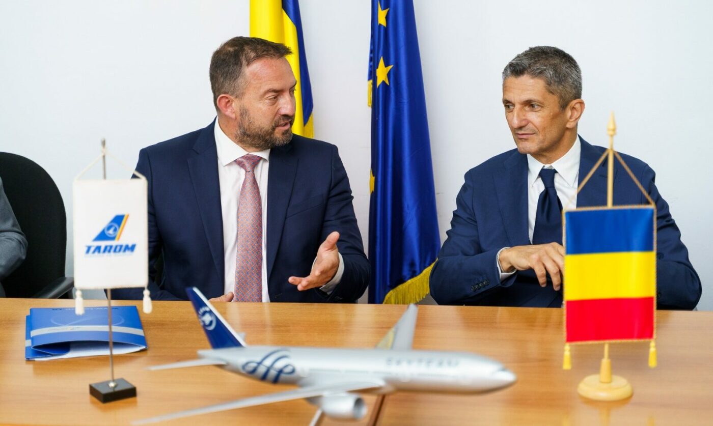 Lucescu zboară: TAROM numește avionul după legendă