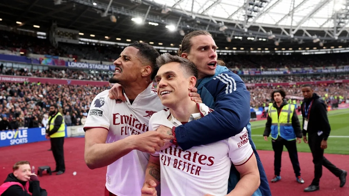 Galatasaray vizează Trossard după recomandarea agentului Gardi