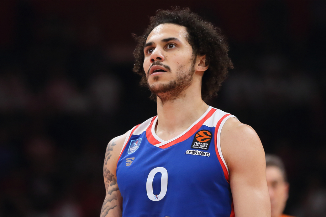 Larkin conduce Efes spre semifinalele campionatului turc
