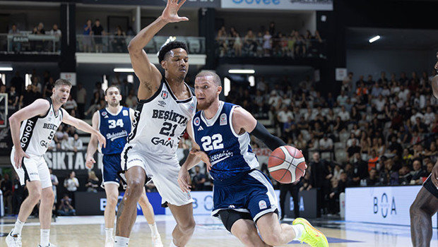 Beşiktaş învinge Bahçeşehir Koleji în primul meci de sferturi