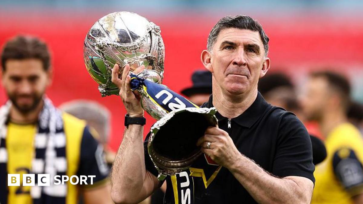 Southend United Șterge Antrenorul Kevin Maher Doar 48 de Ore După Adunarea Trofeului FA