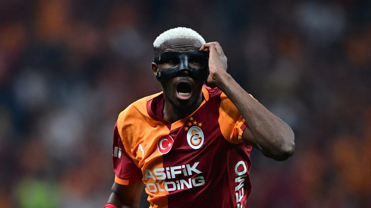 Trei mari cluburi interesează transferul lui Victor Osimhen