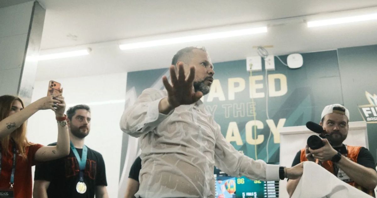 De la Glorie la Demisie: Ascensiunea și Căderea Metorică a lui Žibenas