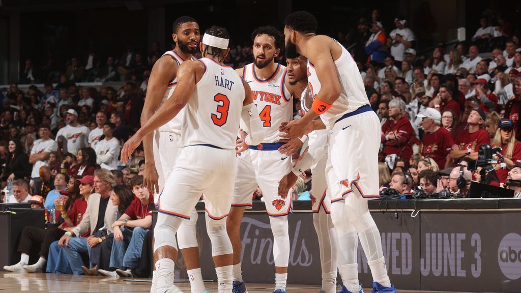 Knicks zdrobesc Cavaliers 108-121, aproape de Final Four