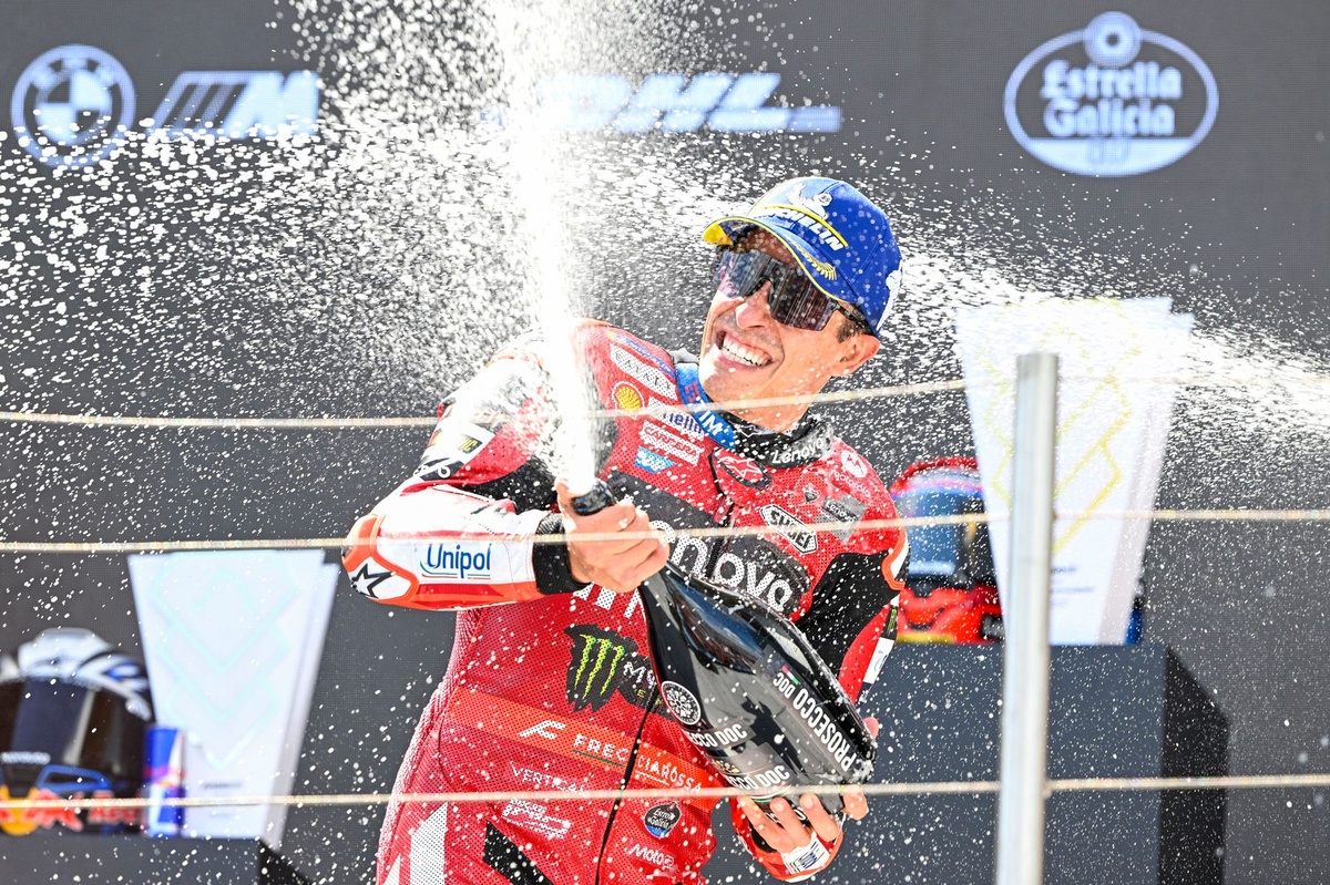 Marquez câștigă al 100-lea GP în Ungaria, dar spune că revenirea nu s-a încheiat