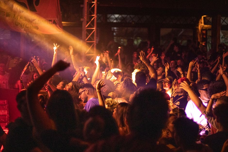 Club 23 Budva Montenegro electronic music crowd dancing