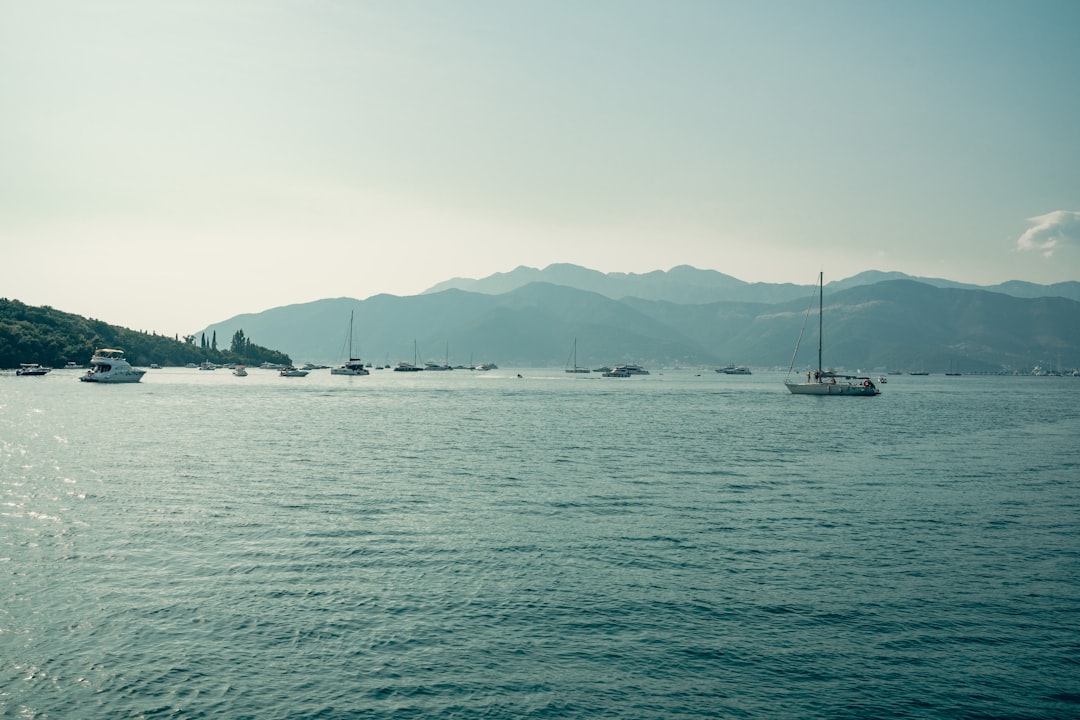 Sveti Stefan: Cușca aurită a Rivierei Adriatice a Muntenegrului