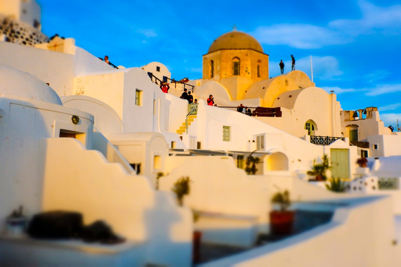 Santorinii se descoperă – Însula dincolo de zâmbetul lunii