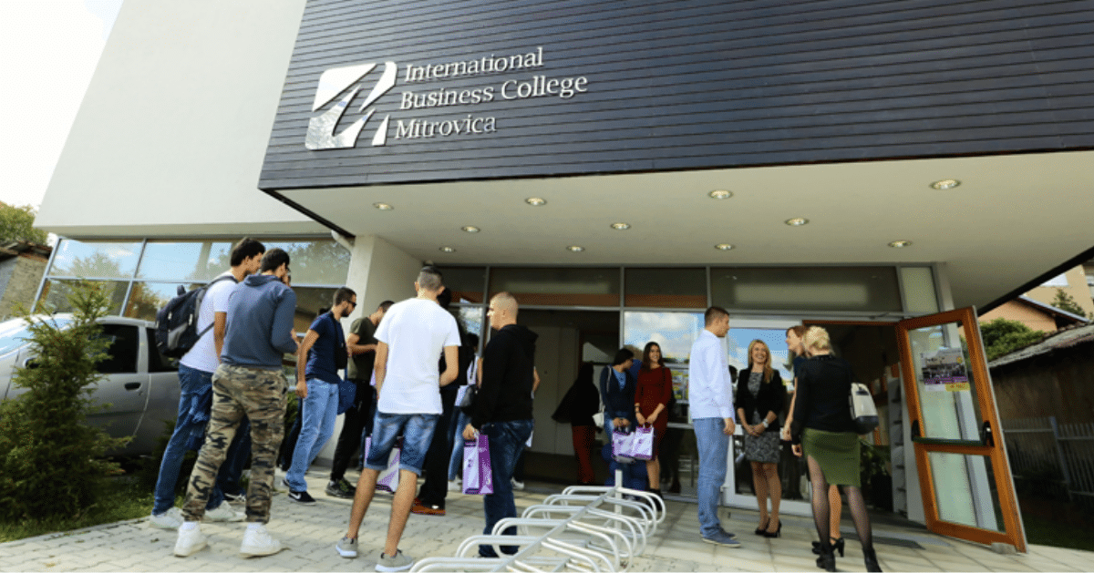 Colegiul public din Kosovo divizat arată că integrarea este posibilă