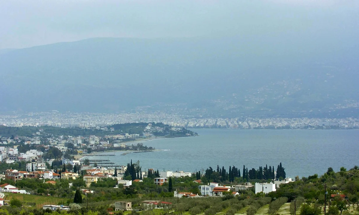 Congelarea masivă a conturilor în Volos creează presiune economică asupra pieței locale