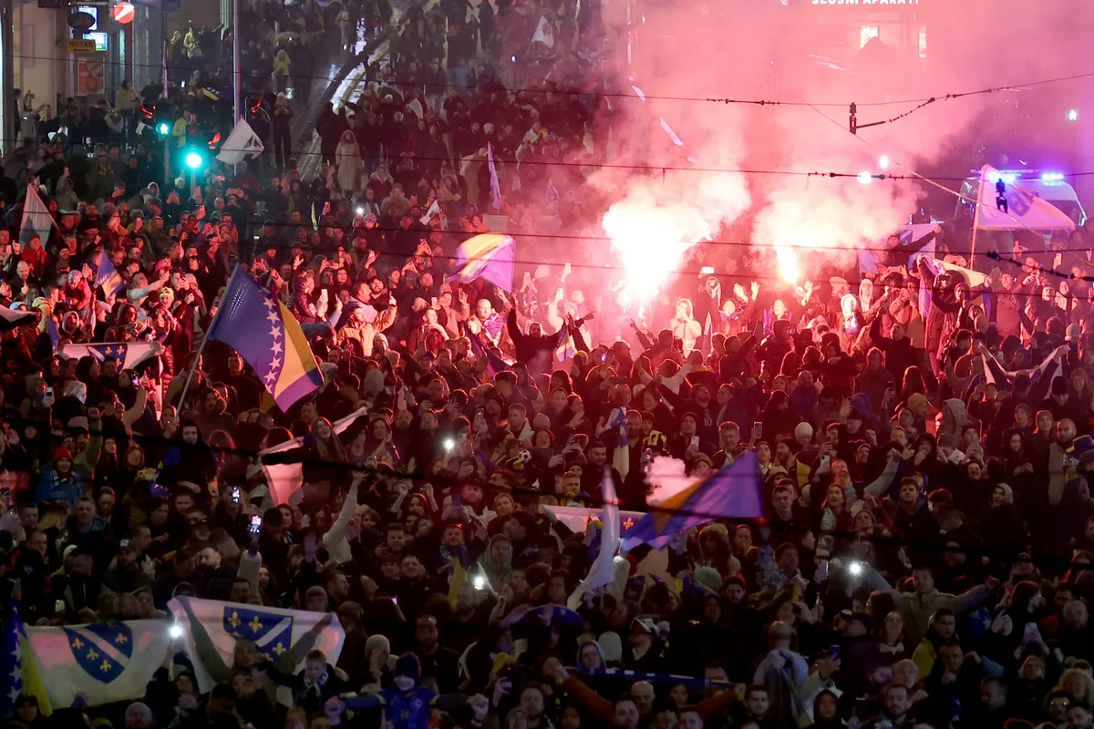 NYT: Pasiunea suporterilor bosniaci va aprinde cerul Campionatului Mondial
