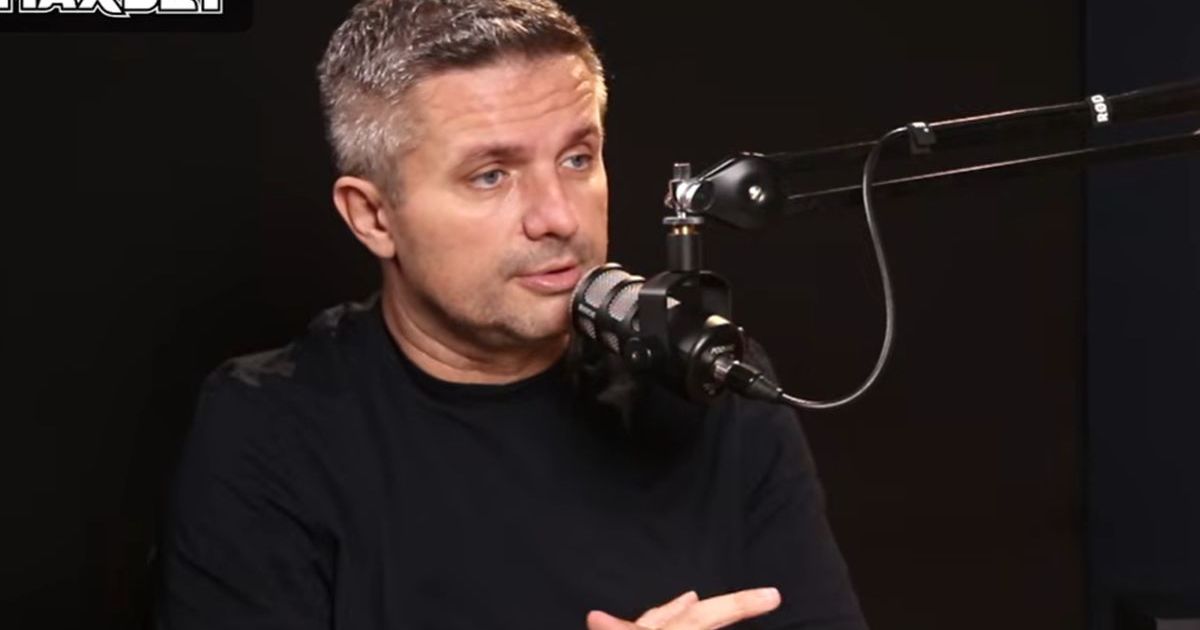 Omul din Spatele Microfonului: Amintindu-l pe Edin Avdić