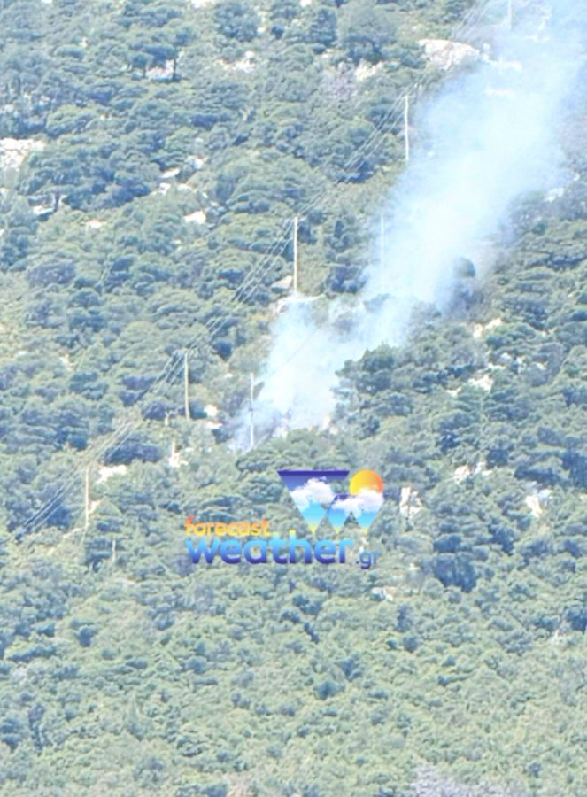 Incendiu pe muntele Parnită: Investigația sugerează cabluri electrice în pădure