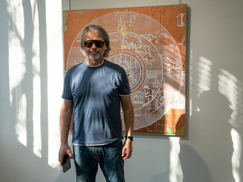 Huben Cherkelov Reîntroduce Leul, Dar Acum Ca Artă la Viena