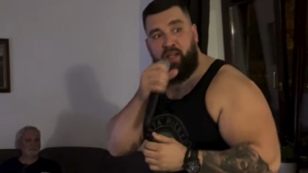 Video emoțional al frontmanului Reforma cântând pentru tatăl său devine viral
