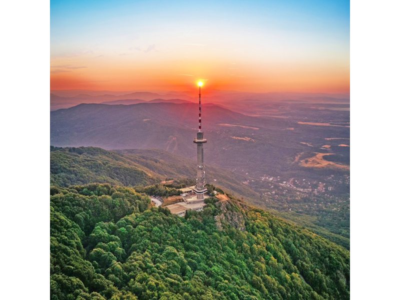 Condiții Favorabile pentru Turism în Munți