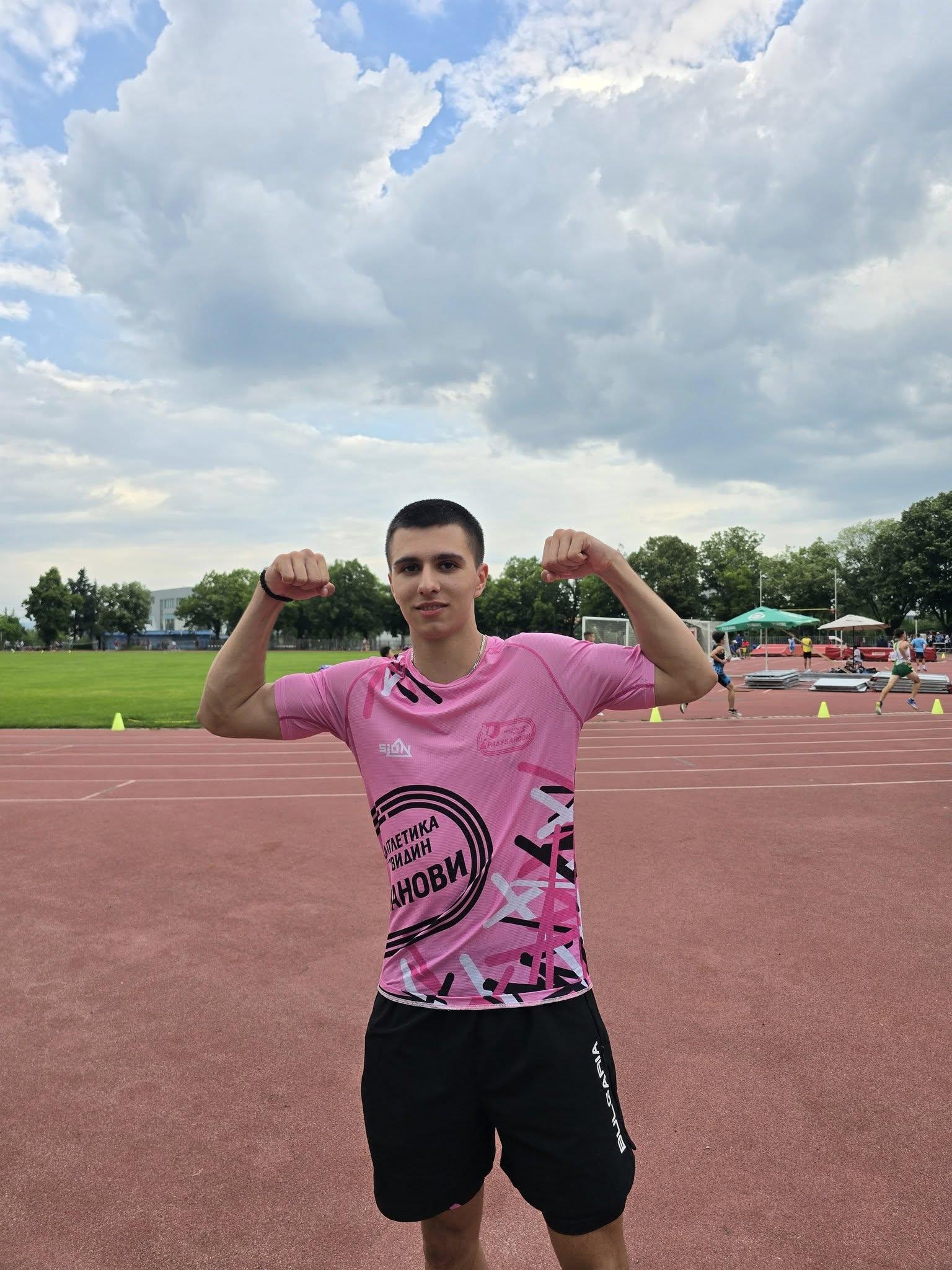 Vasil Antonov rușinează recordul de 400m și vizează Campionatul Mondial
