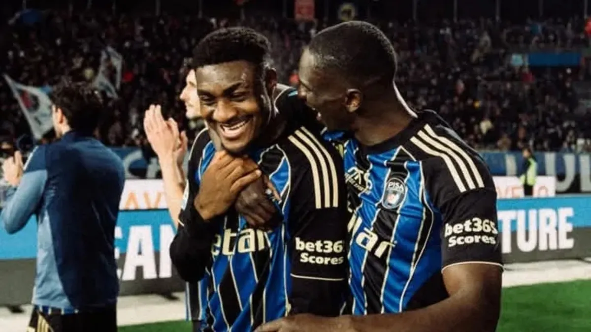 Trabzonspor încearcă să-și aducă un al doilea striker nigerian, Rafiu Durosinmi