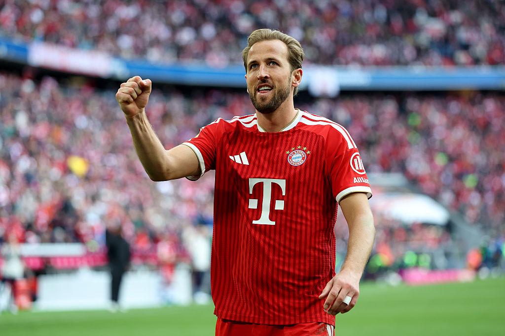 Bayern câștigă al 35-lea titlu, Kane face tripl