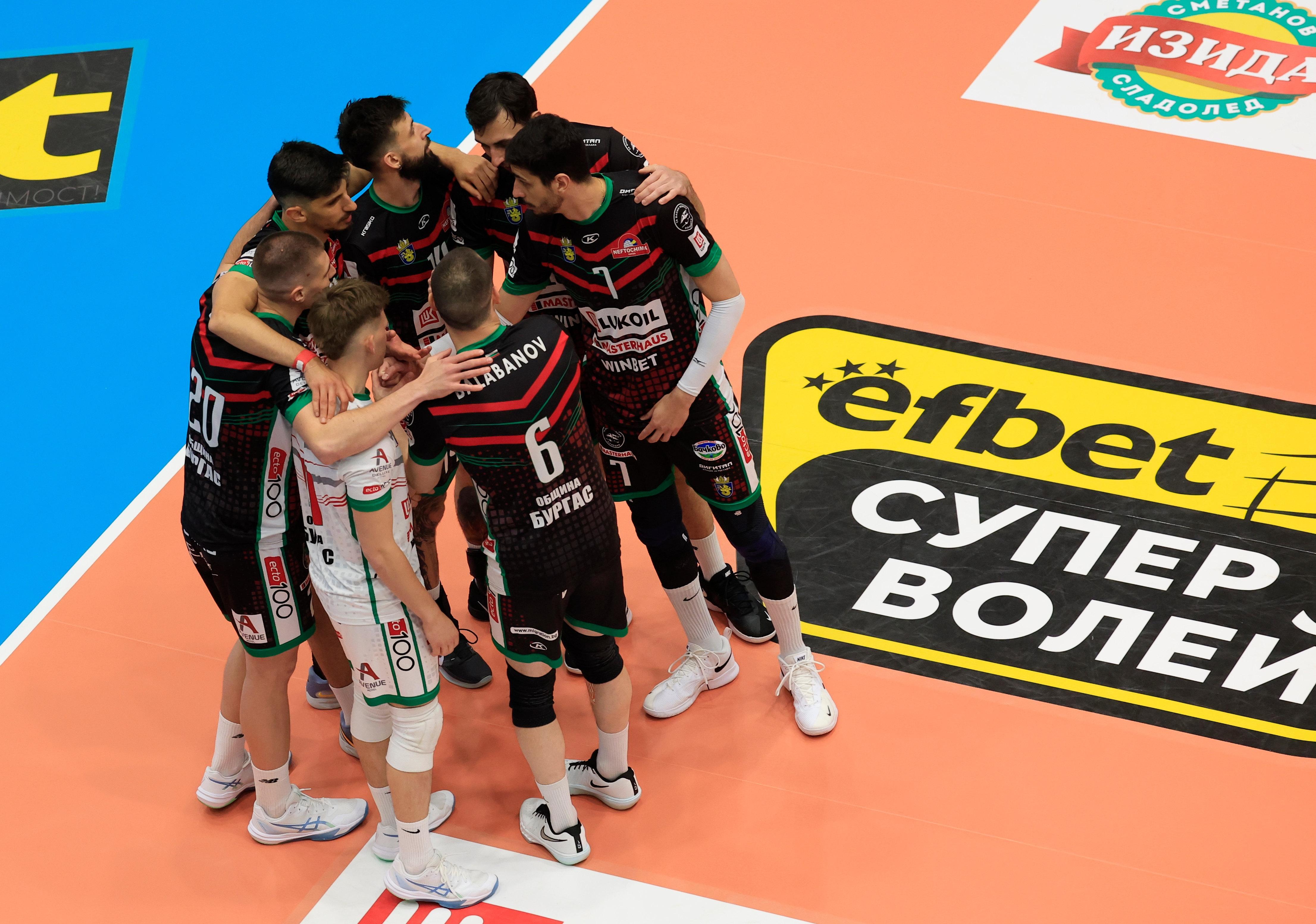 Schimbări Semnificative la Neftohimik, Vice-campionul