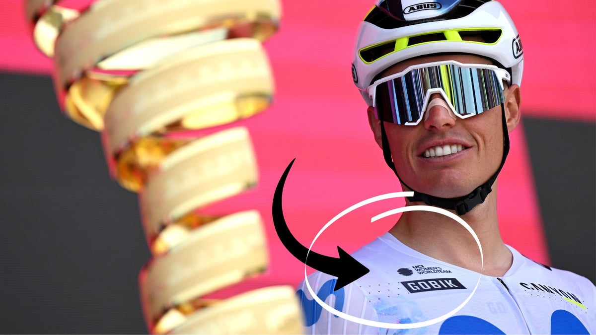 Enric Mas rulează Giro d'Italia în costume feminine, fără să știe