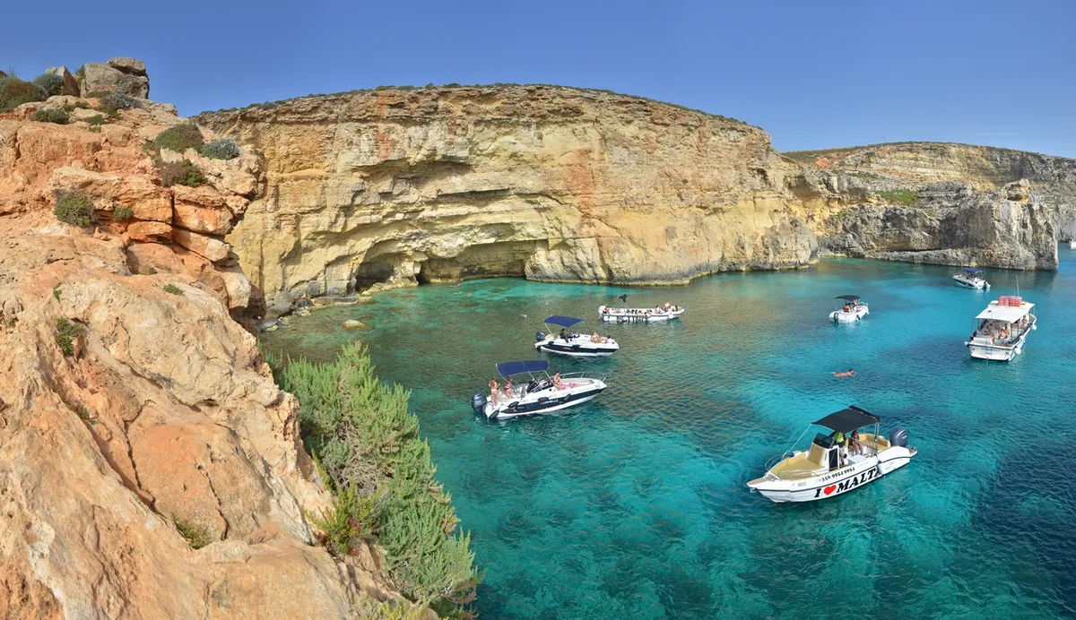 Laguna Cristal: un Sositască de Malta