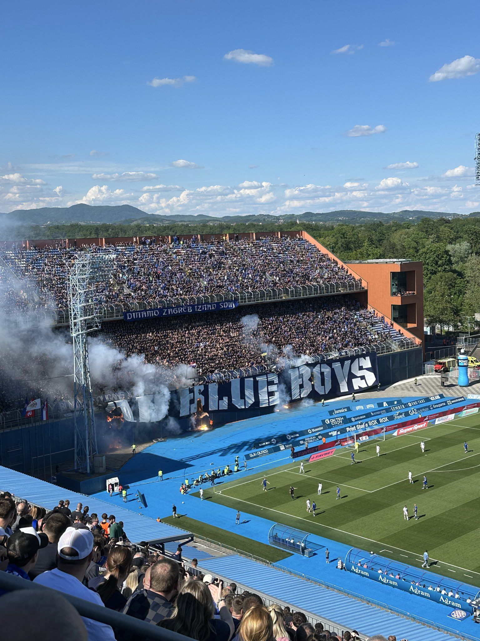 Derburi Dramatice: Focuri la Derburi Dinamo și Hajduk