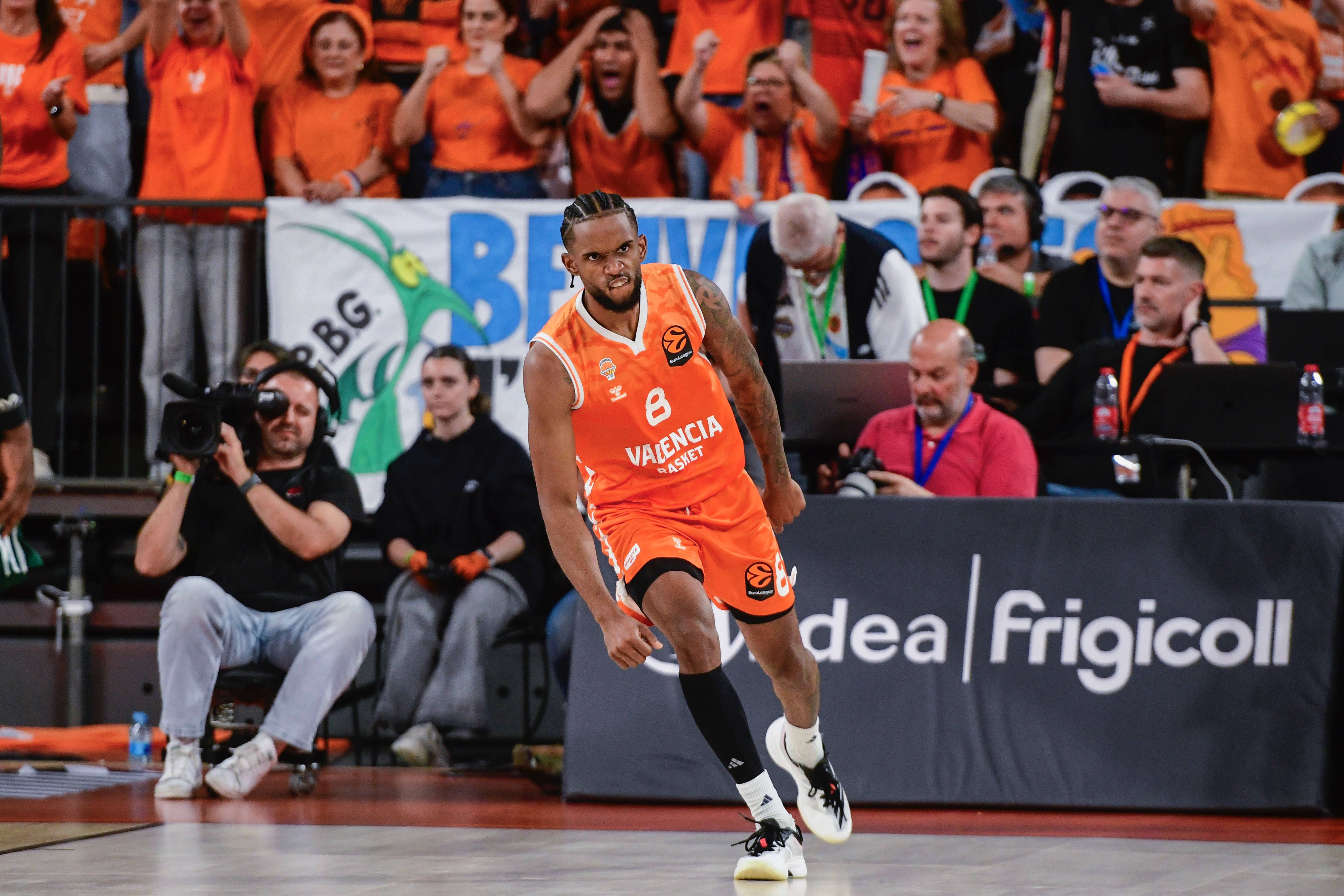 Starul Valenciei Stabilește Record de Eficiență în EuroLeague