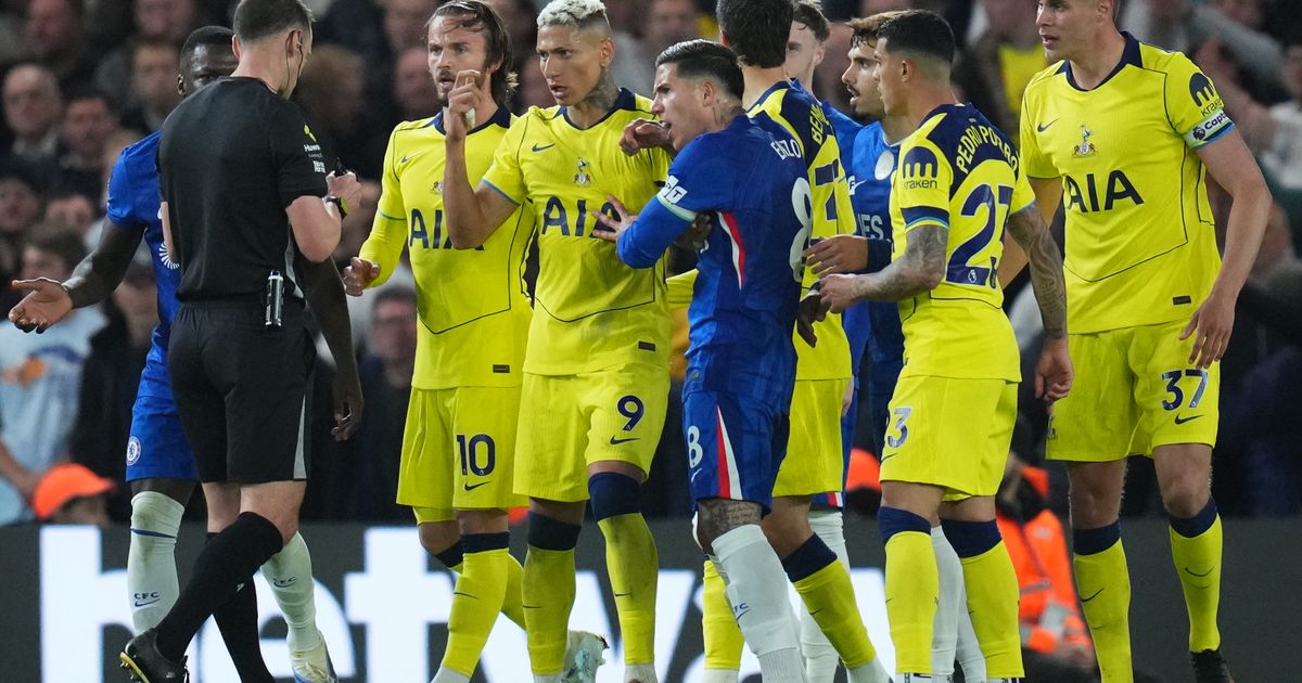 Ultima rundă a Premier League va decide care echipe descendează la Championship