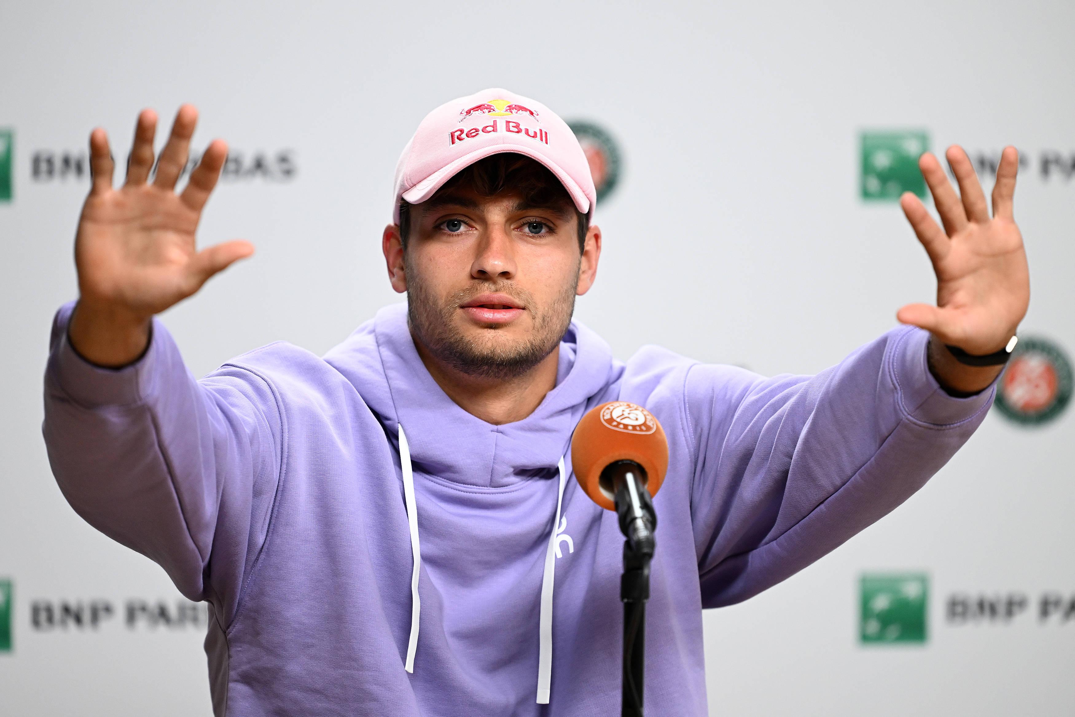 Coboli în primul său final de Grand Slam: Lacrimi pentru Arnaldi
