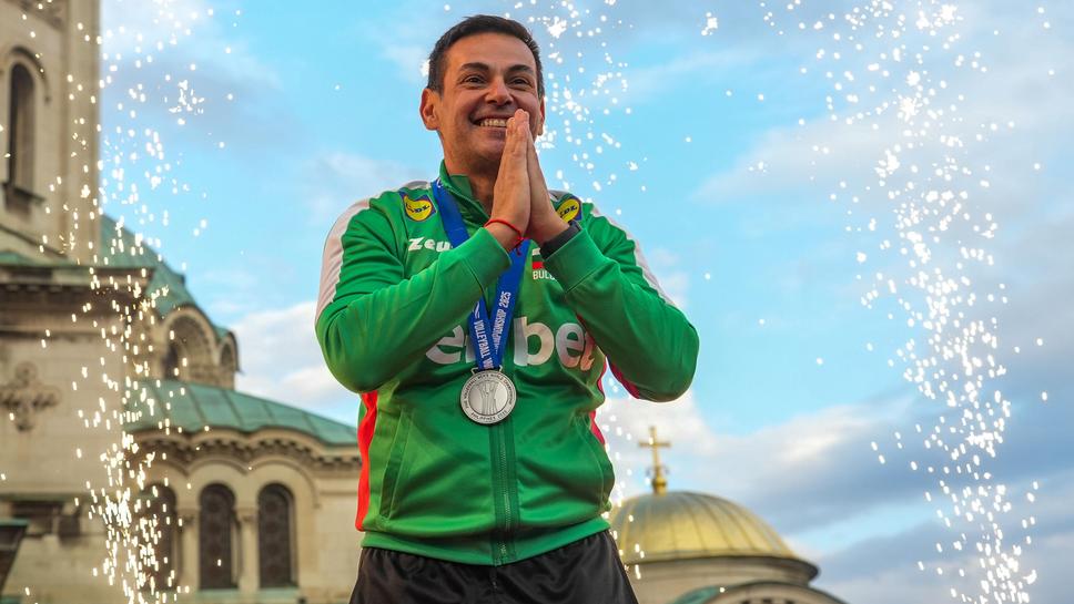 Blenjini: Vă Invităm la "Giro"! Există Momente în Viață Care Nu Se Repetă