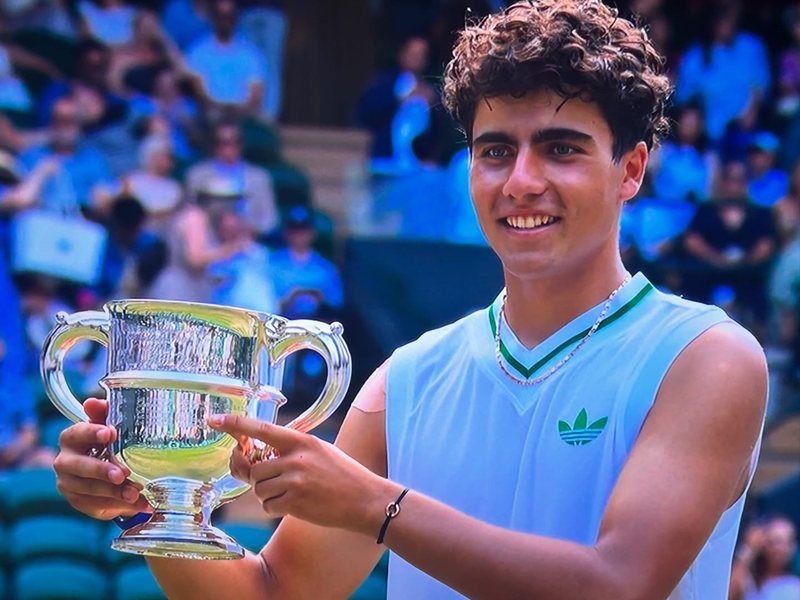 Ivan Ivanov vizează debutul la Wimbledon după triumful junior