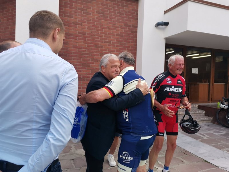Campionul Olimpic duce ciclisti germani în Godech Delechev