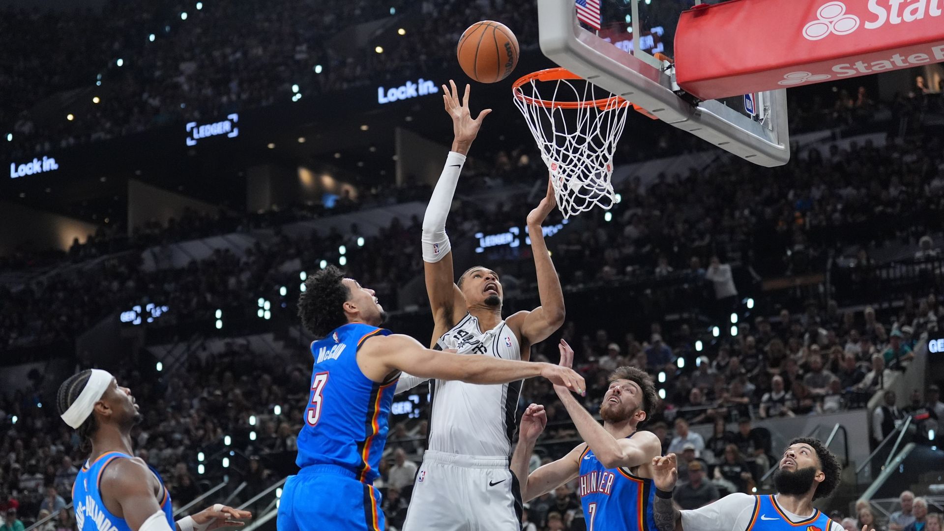 Wembanyama domină, Spurs egalează seria cu Thunder