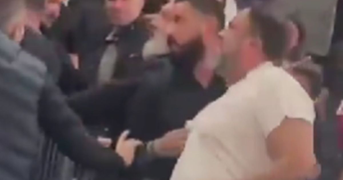 Olympiacos câștigă EuroLeague, proprietarul Marinakis în conflict încins