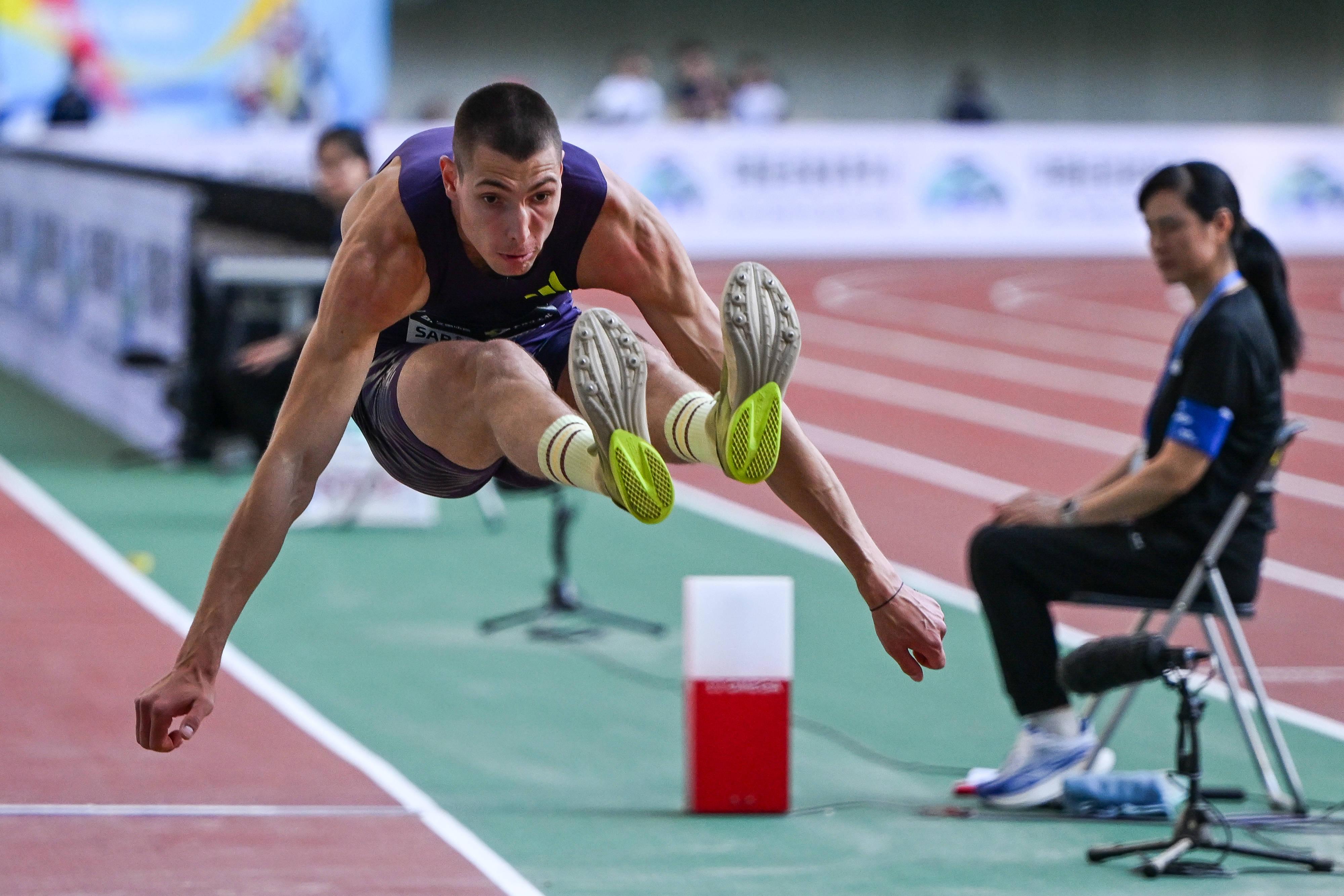 Bozhidar Sarabyukov în concurență cu trei campioni mondiali la Liga Diamant în Shanghai