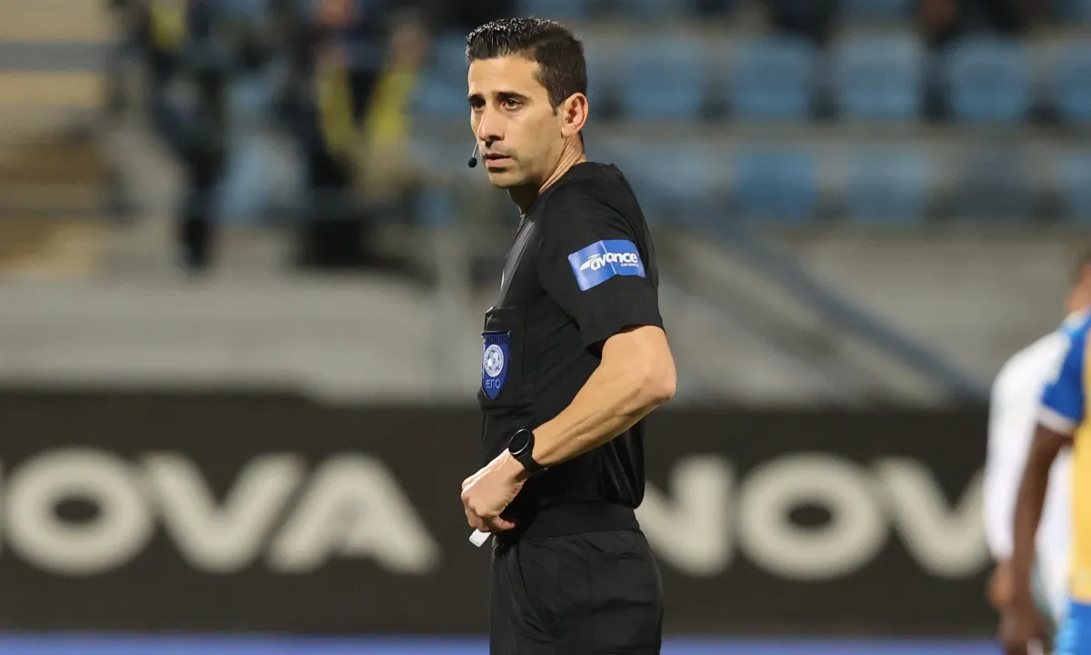 Sportime Confirma Evangelou ca Refere pentru Meșcarea AEK - Asteras Tripolis și CED Trimite un Mesaj "Negrilor" Înainte de Câștig