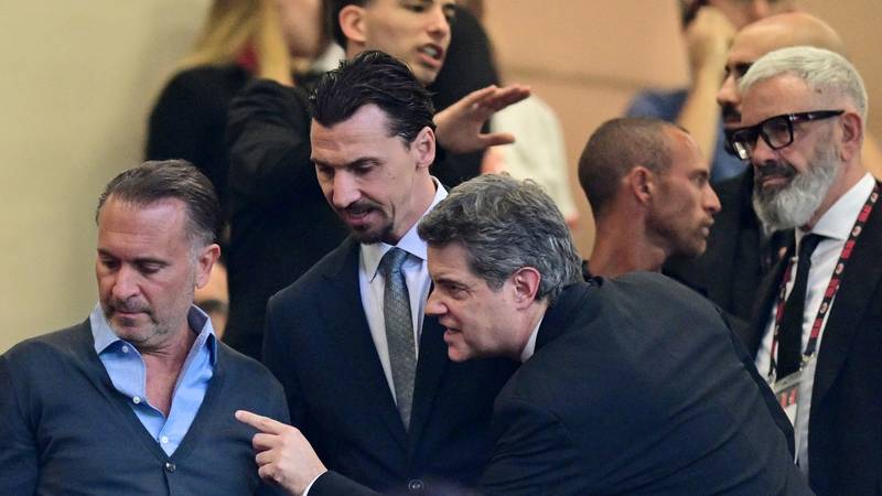 Milan zdrobit de Cagliari, Ibrahimović fuge de la San Siro