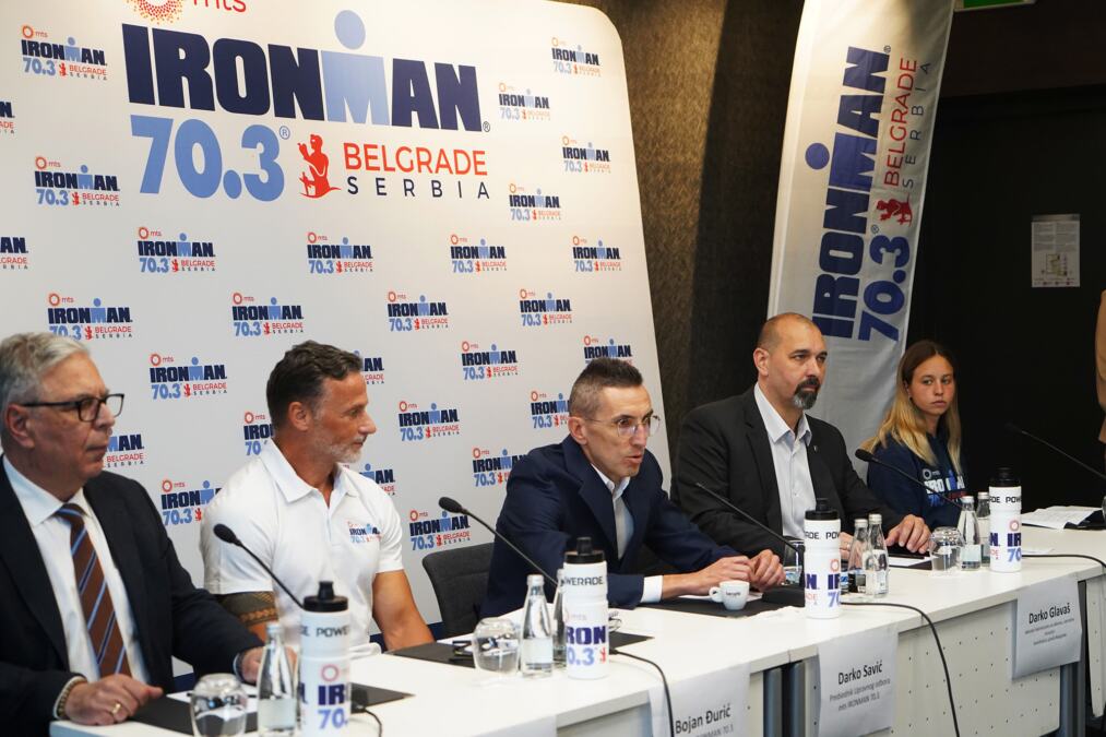 Beograd Găzduiește Un Spectaculos Triatlon Internațional