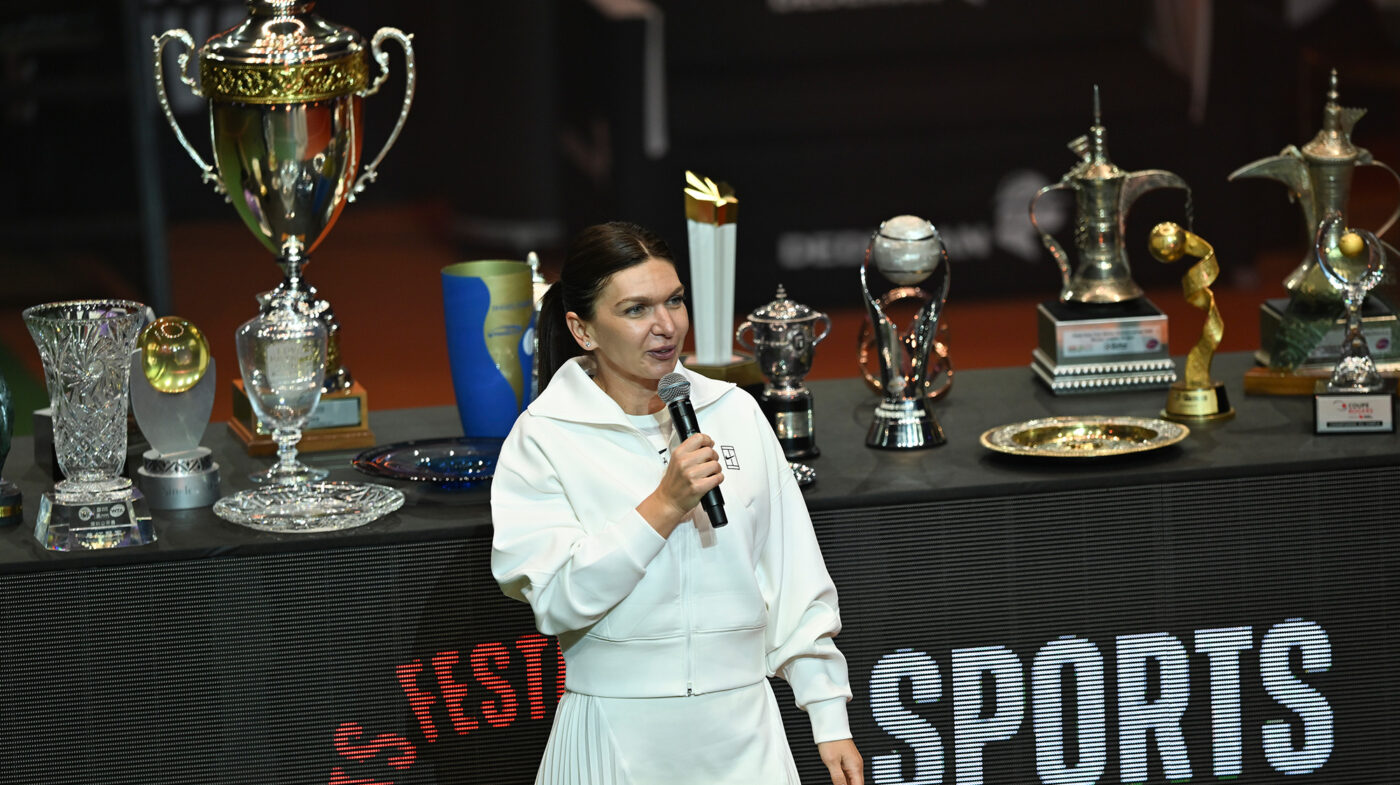 Halep își ia rămas-bun: Lacrimi, trofee și adio unei legende