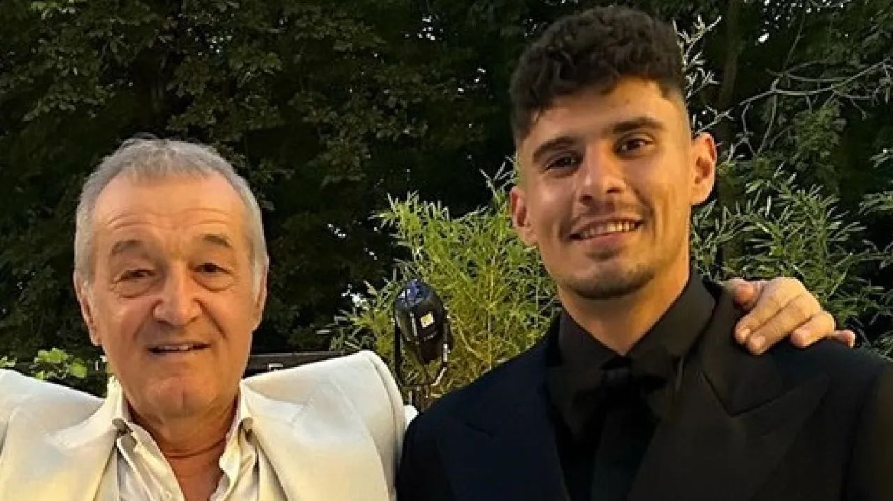 Fotografia care a declanșat isteria la FCSB! Becali surprins cu doi tricolori