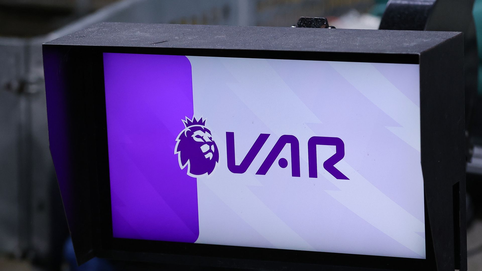 IFAB introduce reguli stricte: Cartonașe roșii, VAR și sfârșitul pierderii timpului
