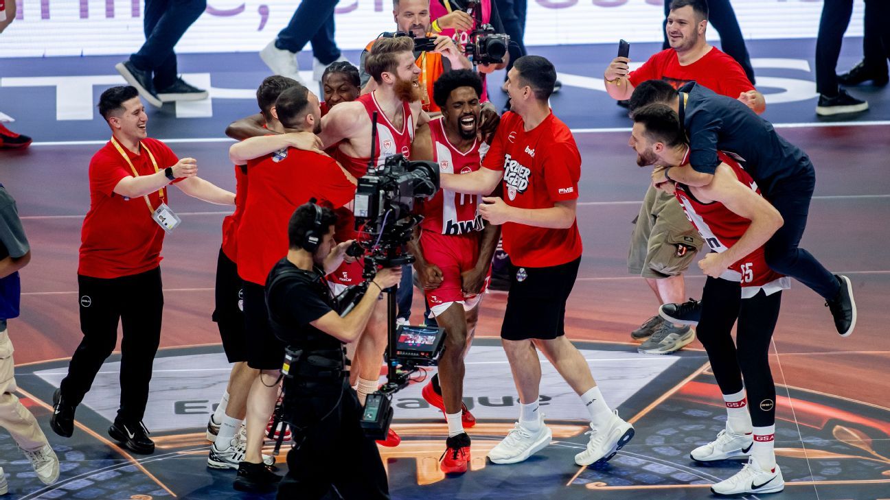 Olympiakos câștigă titlul EuroLeague cu victoria 92-85 asupra Real Madrid